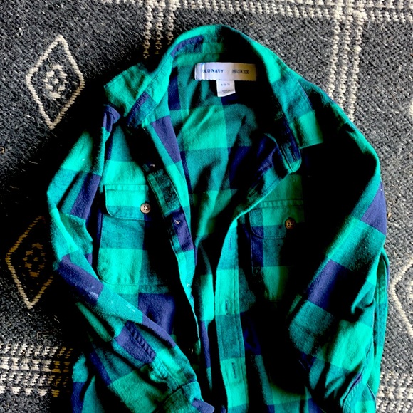 Boy’s Size 6/7 Button up shirts - Picture 2 of 2